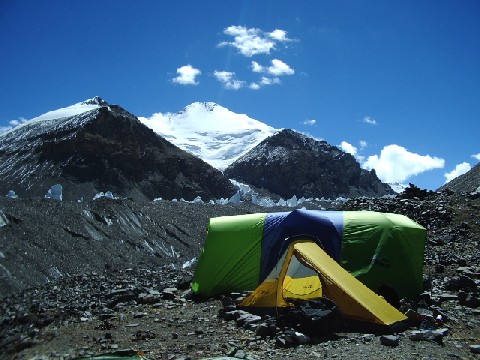 Between Basecamp and Advanced basecamp